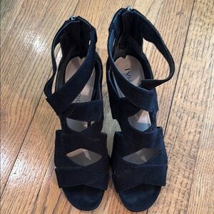 ✨ Via Spiga Women’s Black Suede Strappy Heels – Size 7.5 ✨